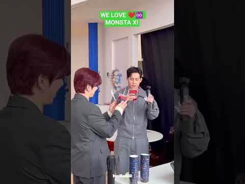 A moment captured by Shownu (MONSTA X)'s fan