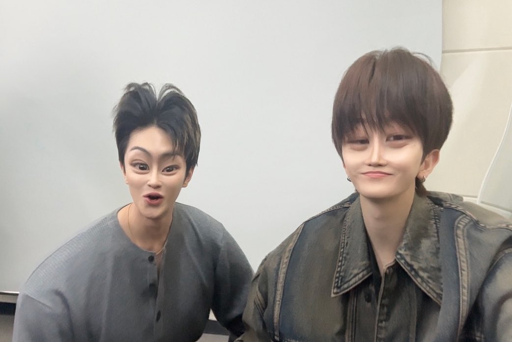 Behind-the-scenes cut of TNX