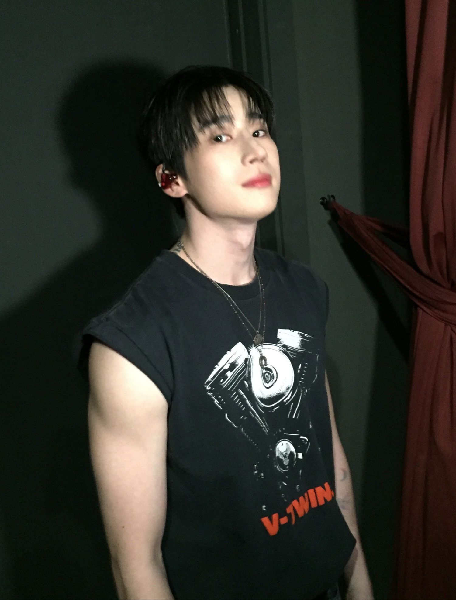 Behind-the-scenes cut of Han Seungwoo