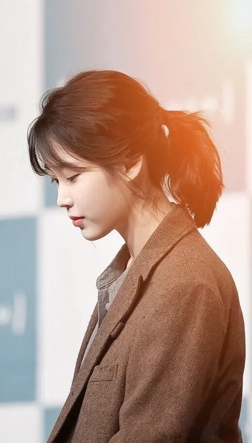 아이유의 비하인드 컷