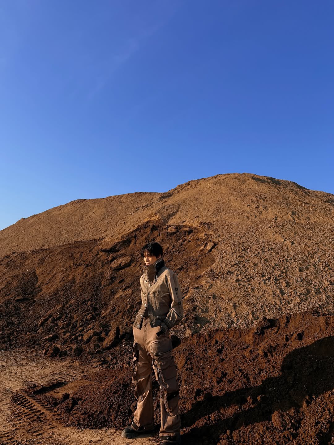 Behind-the-scenes cut of Yunho (ATEEZ)