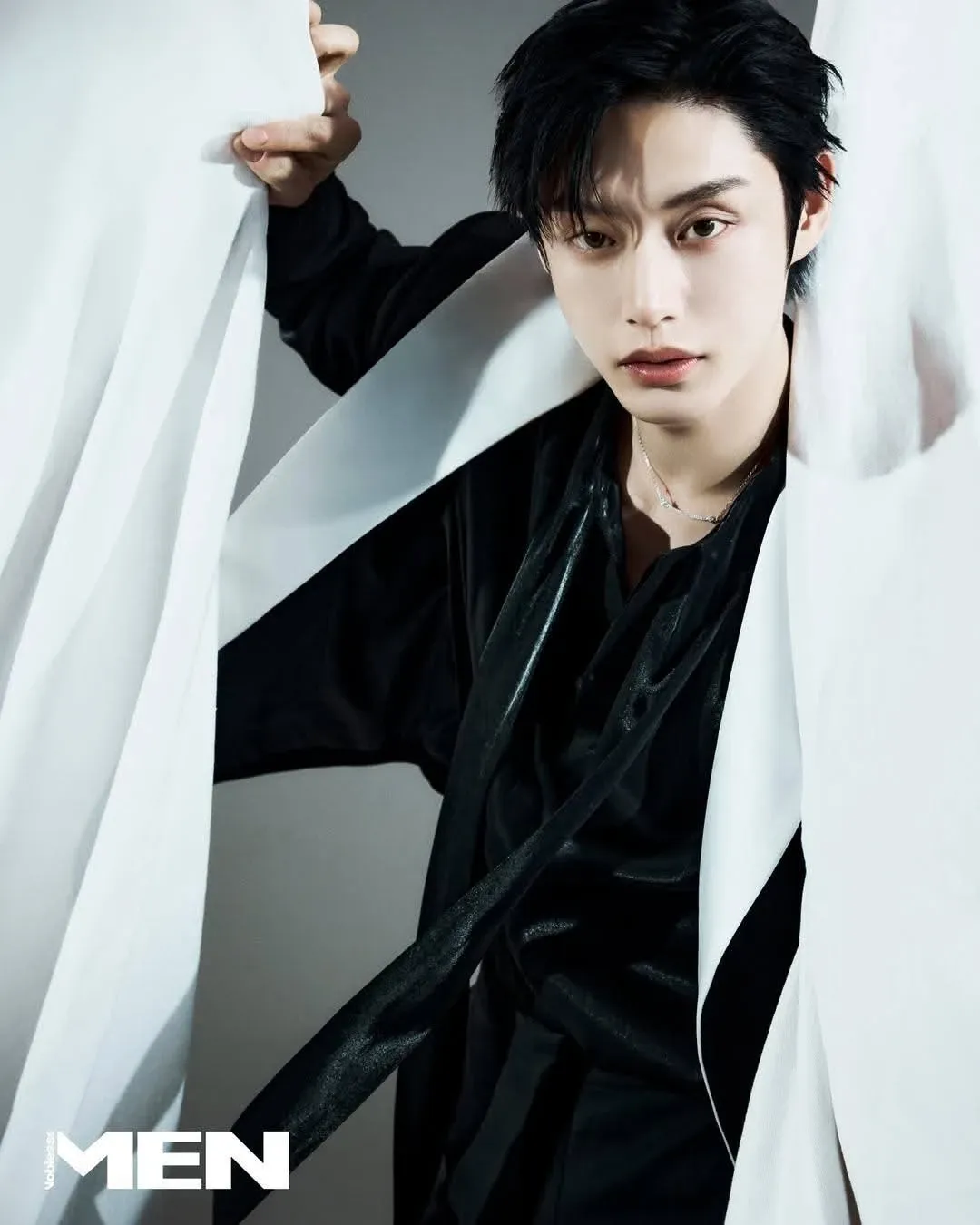 Recent activity shot of Kim Jiwoong (ZEROBASEONE)