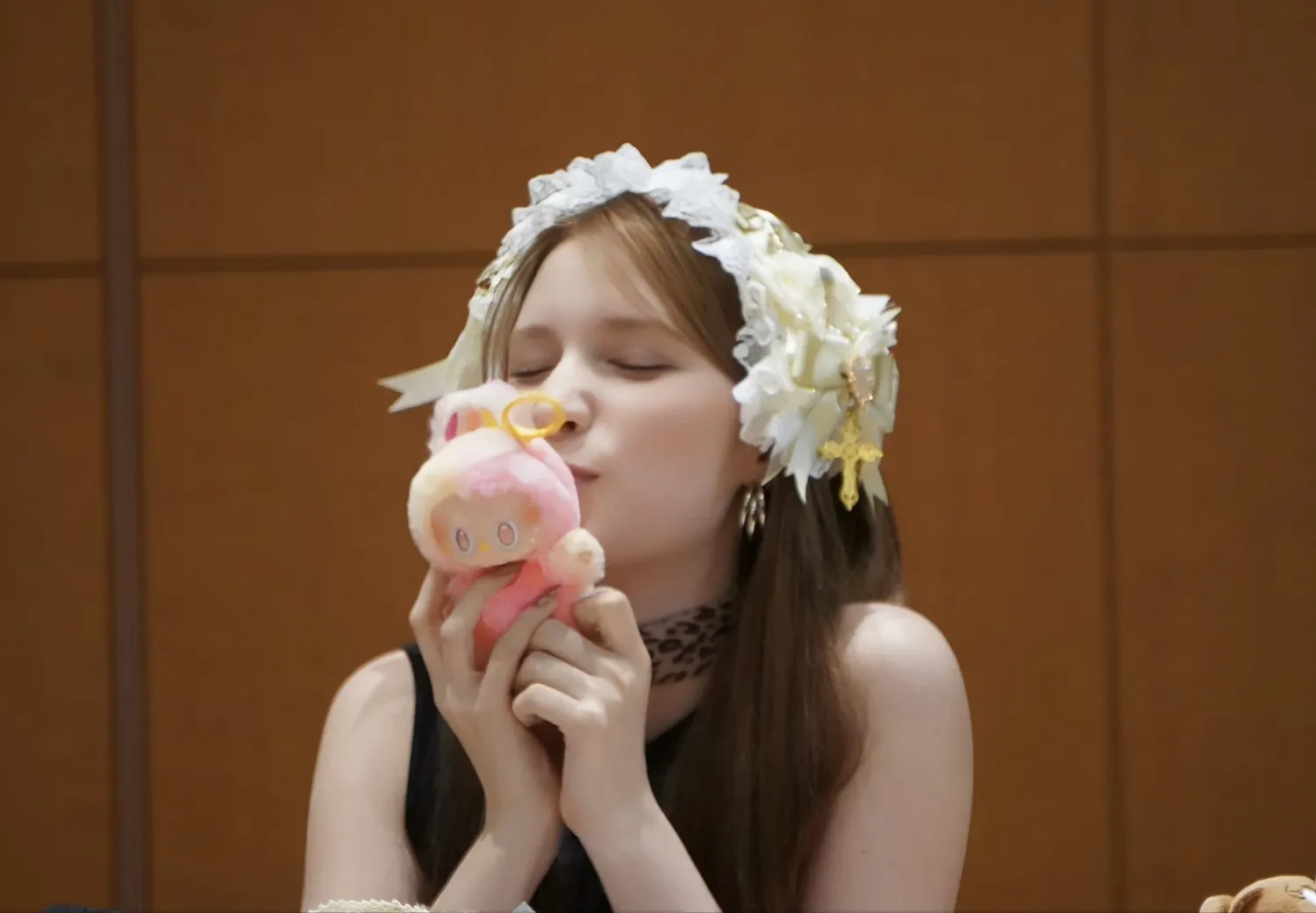 Behind-the-scenes cut of Huening Bahiyyih (Kep1er)