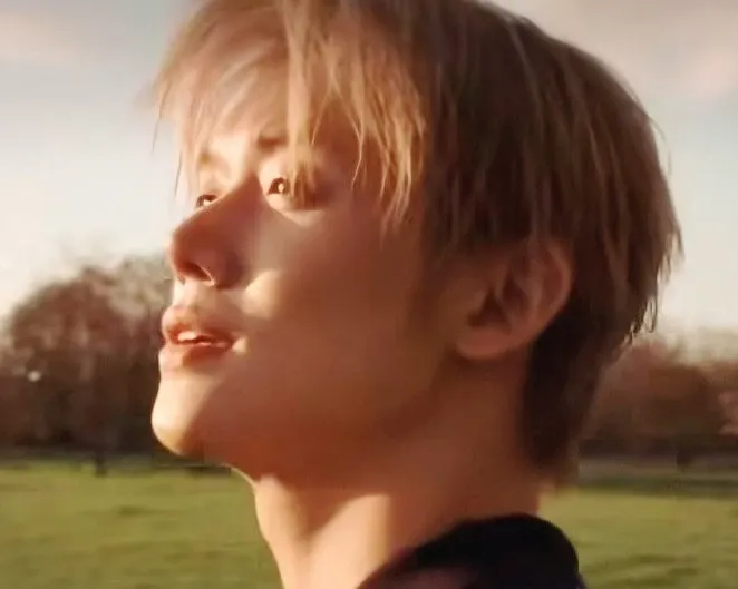 Foto terbaru Yeonjun (TOMORROW X TOGETHER)