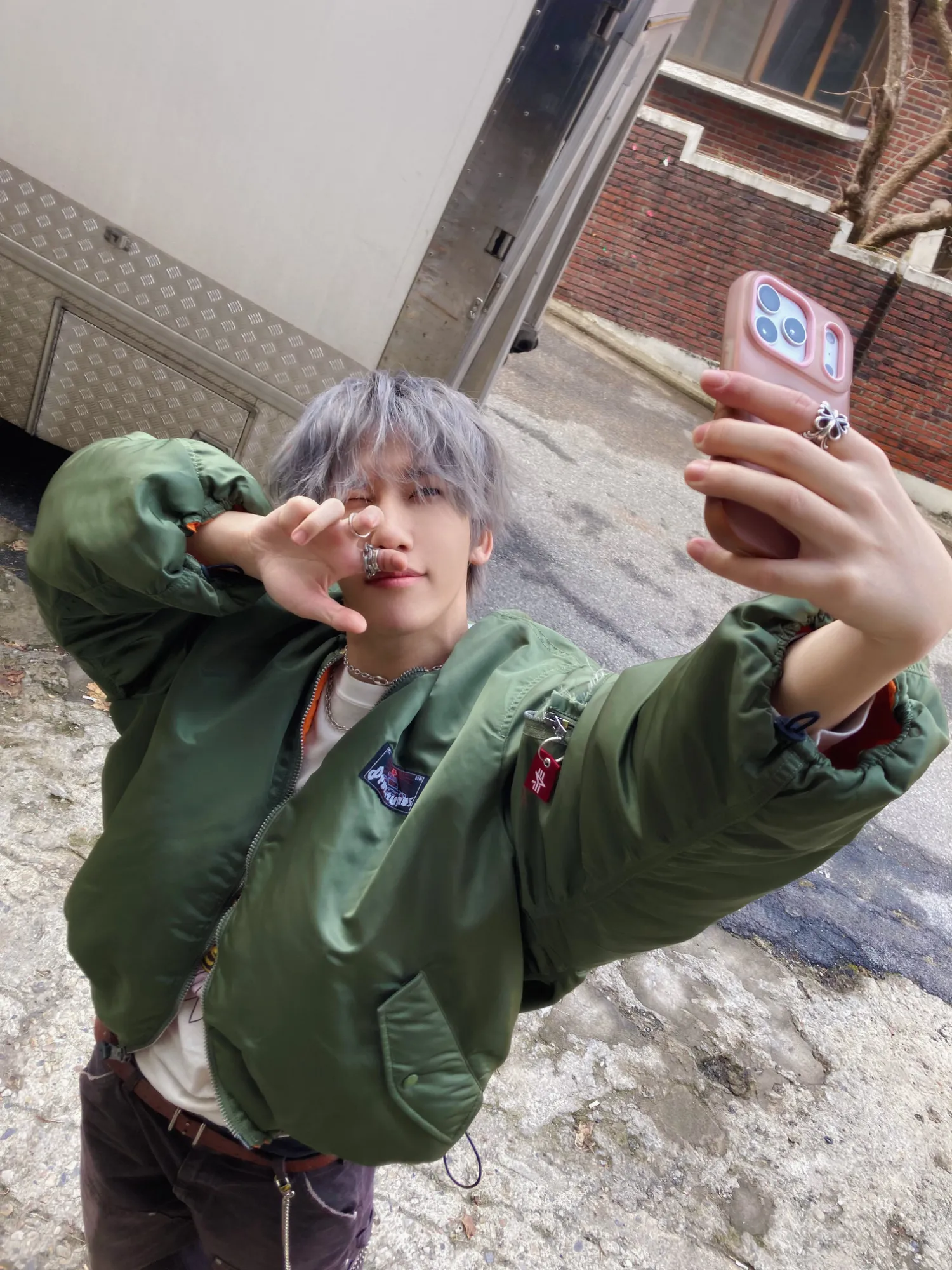 A moment captured by Li Zihao (MODYSSEY)'s fan