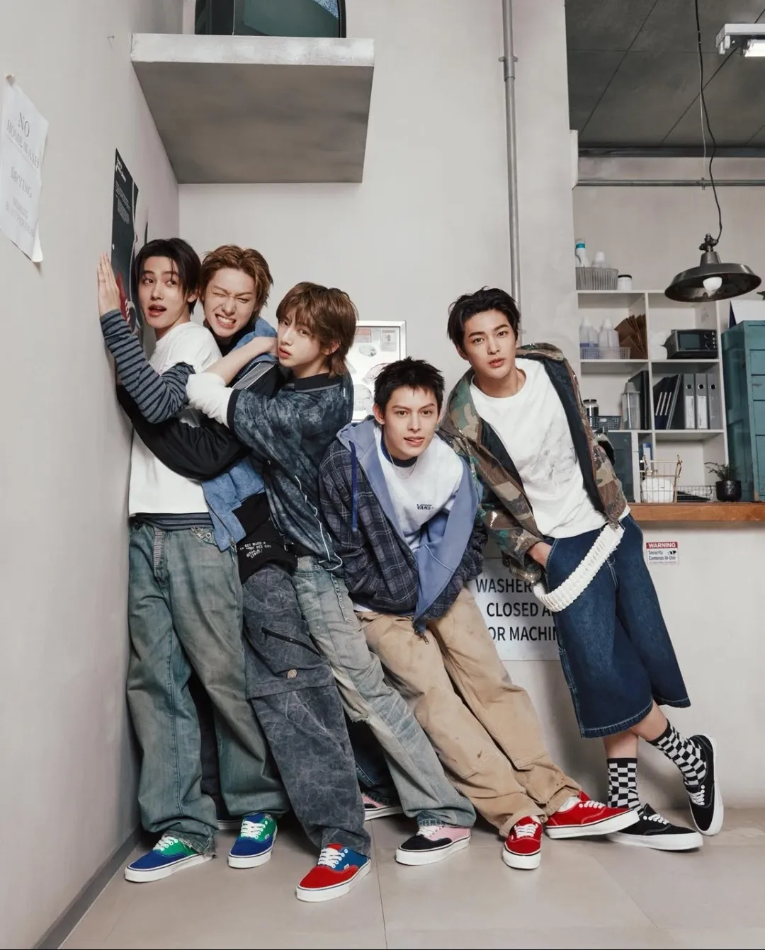 Foto aktivitas terbaru CORTIS