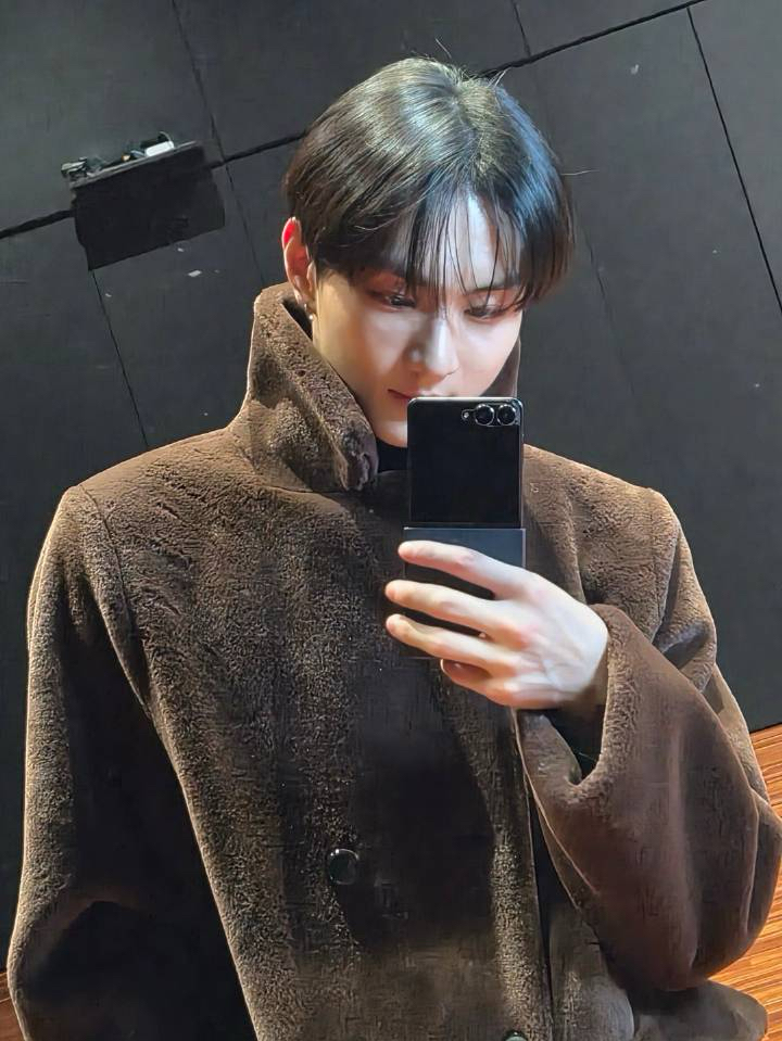 Recent activity shot of Jungwon (ENHYPEN)