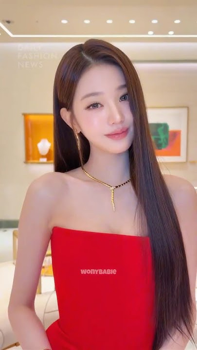 Latest photo of Jang Wonyoung (IVE)