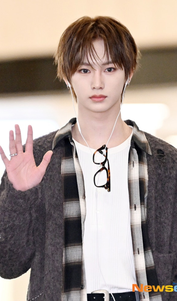 The most beloved wallpaper among 조우안신 (알파드라이브원)'s fans