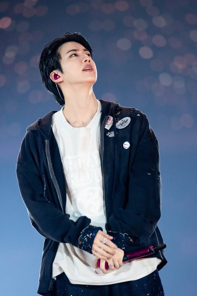 A moment captured by Jin (BTS)'s fan