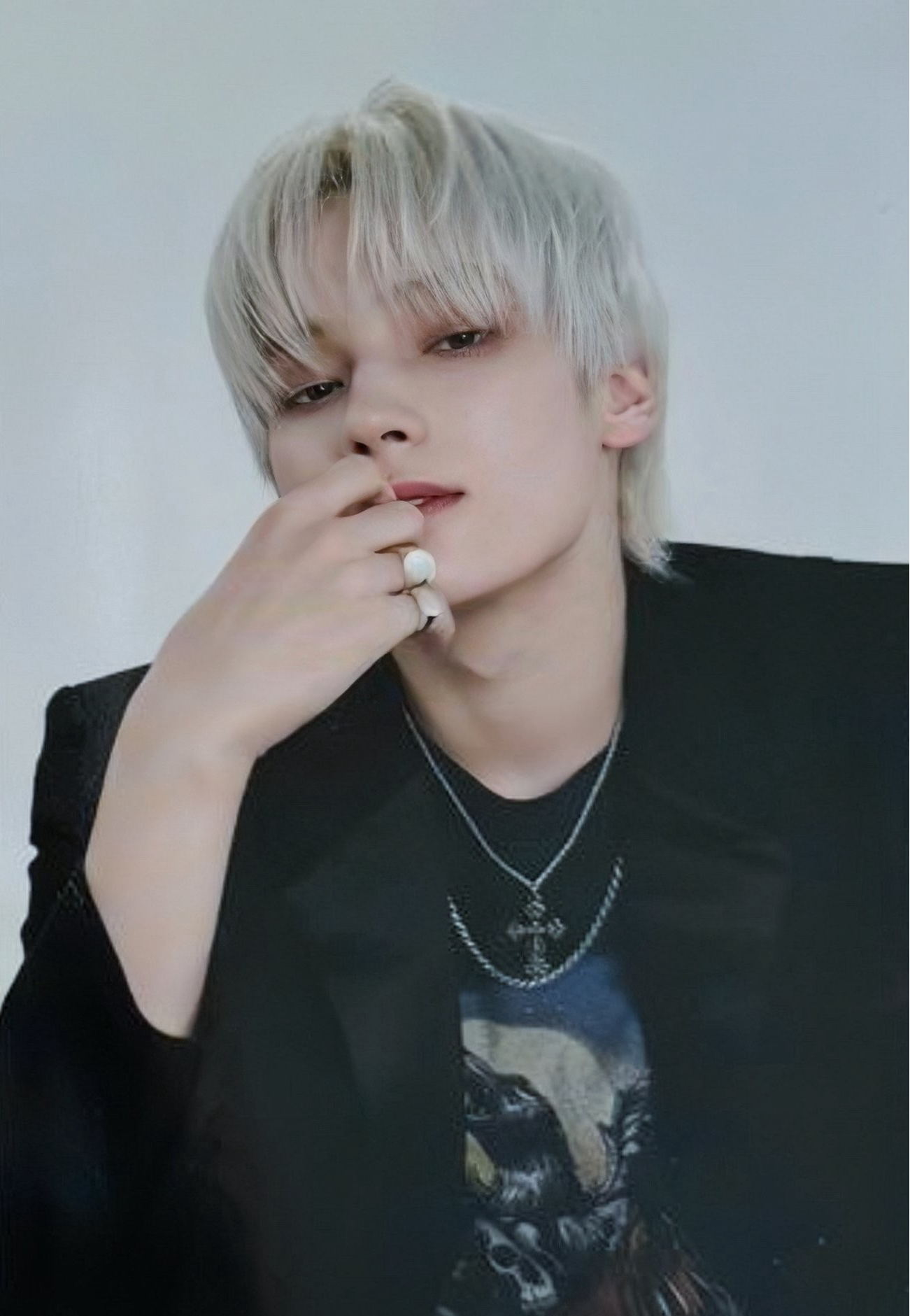 Latest photo of HueningKai (TOMORROW X TOGETHER)