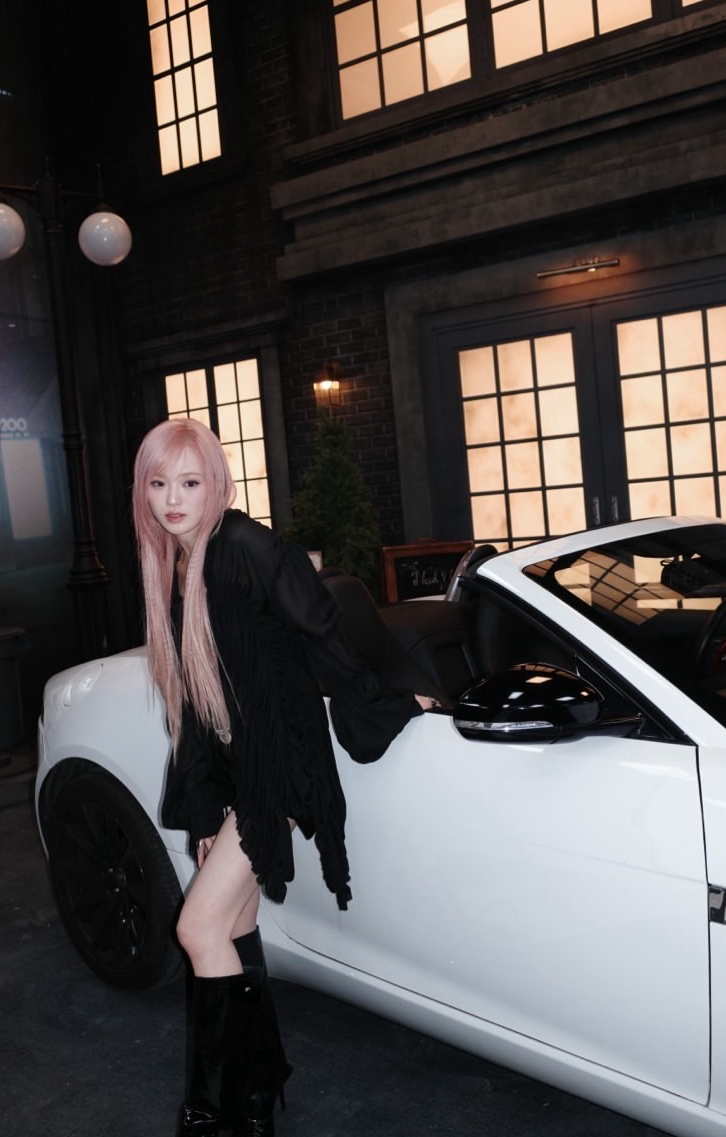 リオ (NiziU)の最新写真