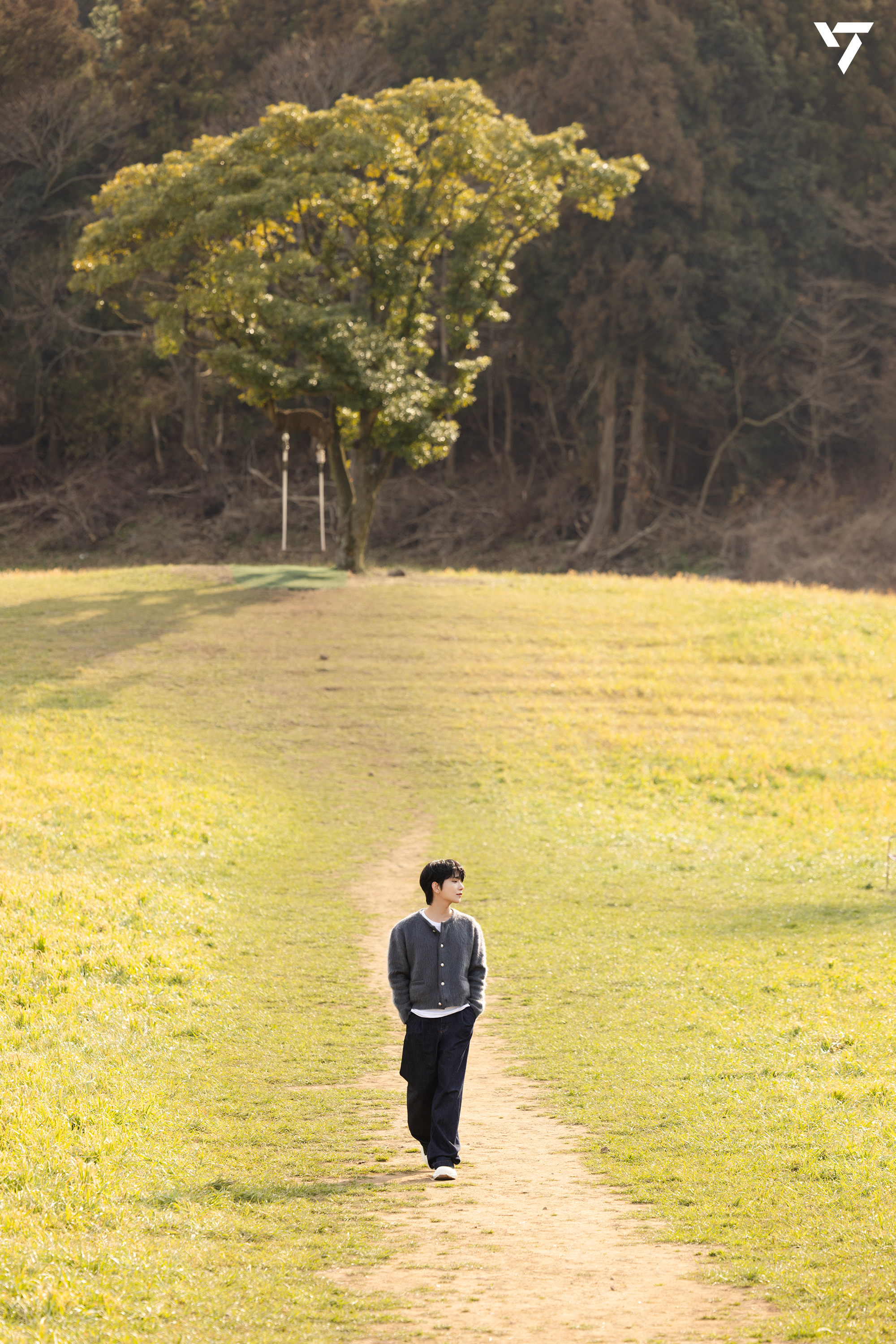 Latest photo of Joshua (SEVENTEEN)