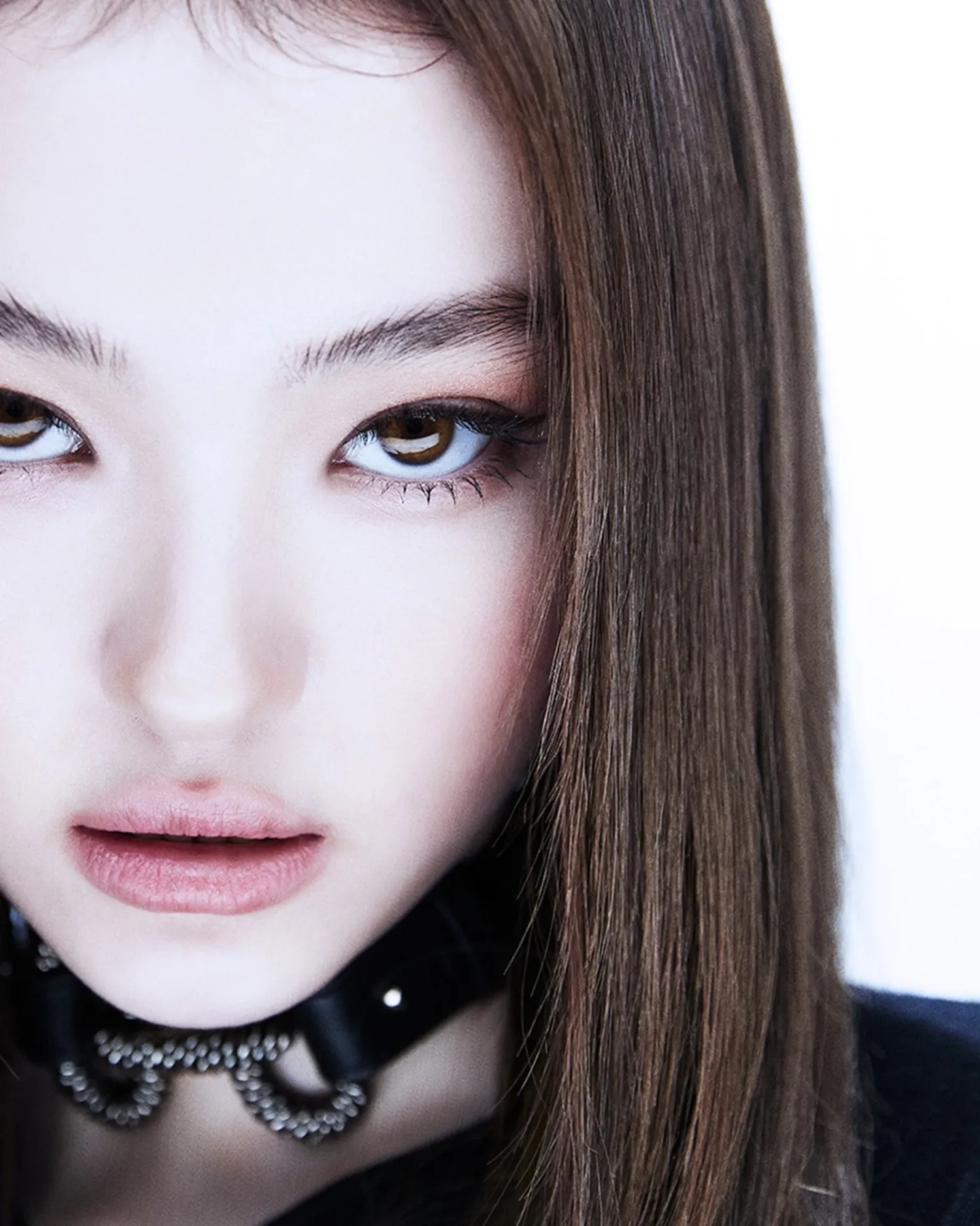 Today’s hot picks from the 엘라 (MEOVV) community