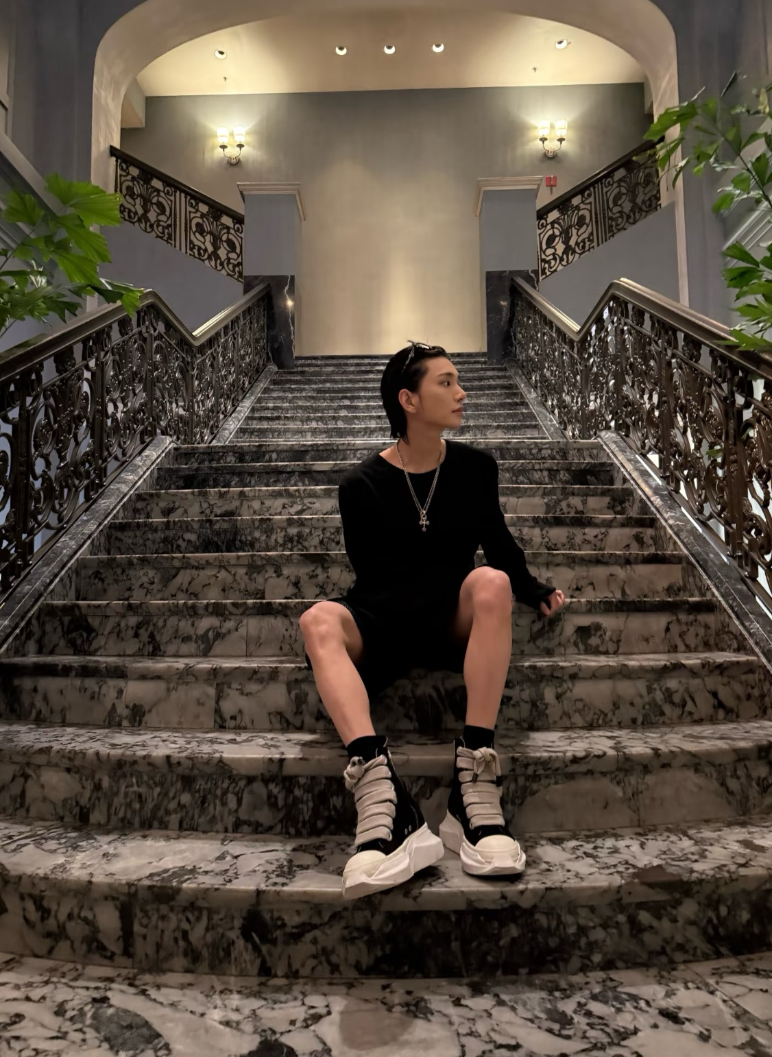 Behind-the-scenes cut of Joshua (SEVENTEEN)