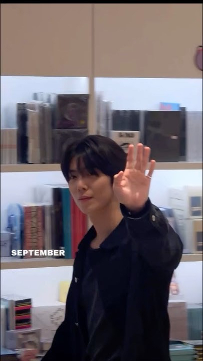 A moment captured by Hwiyoung (SF9)'s fan
