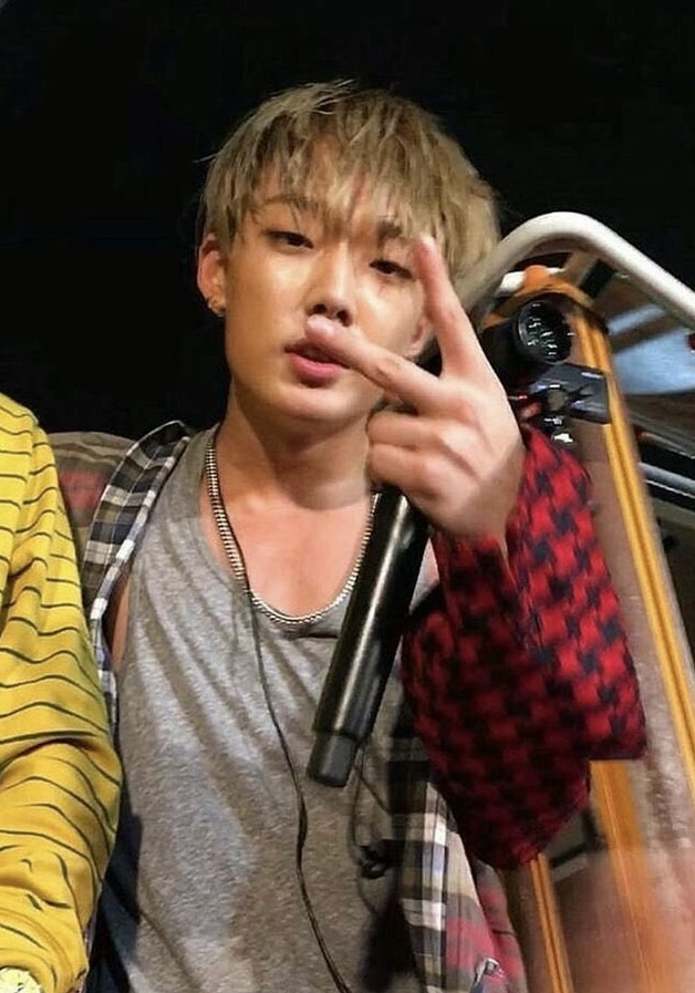 Behind-the-scenes cut of BOBBY (iKON)