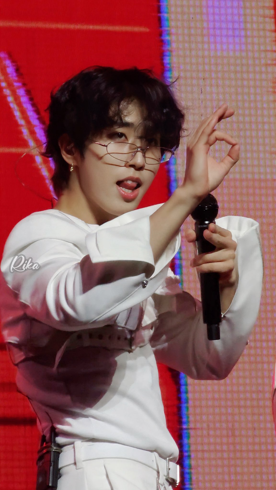 Latest photo of HAN (Stray Kids)