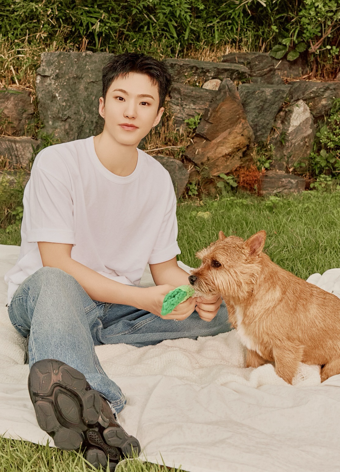 Recent activity shot of Hoshi (SEVENTEEN)