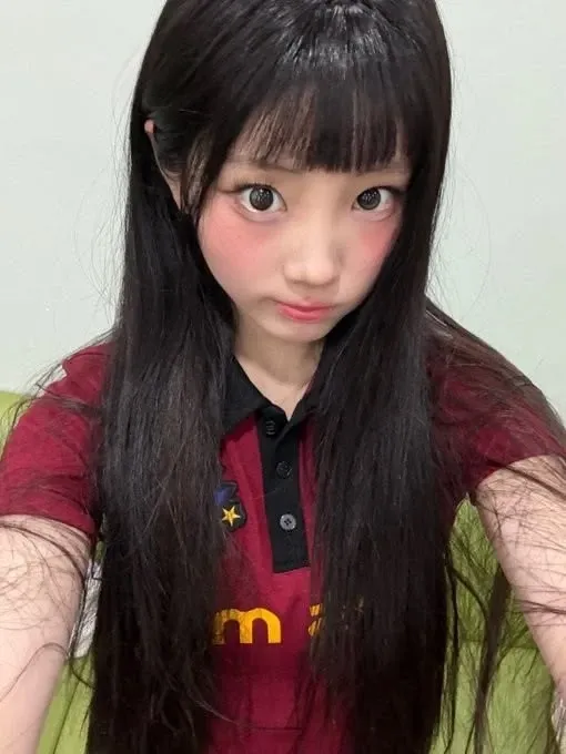 Behind-the-scenes cut of Wonhee (ILLIT)
