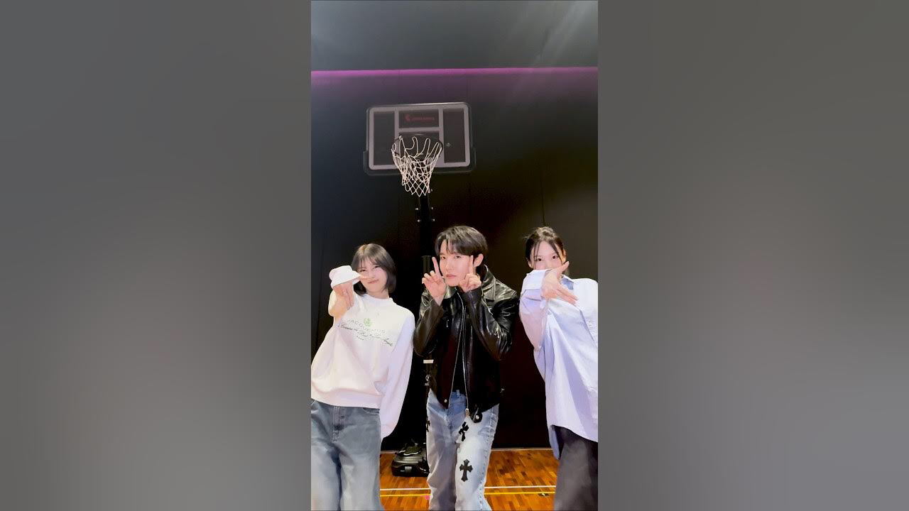 모모 (TWICE)의 최신 사진