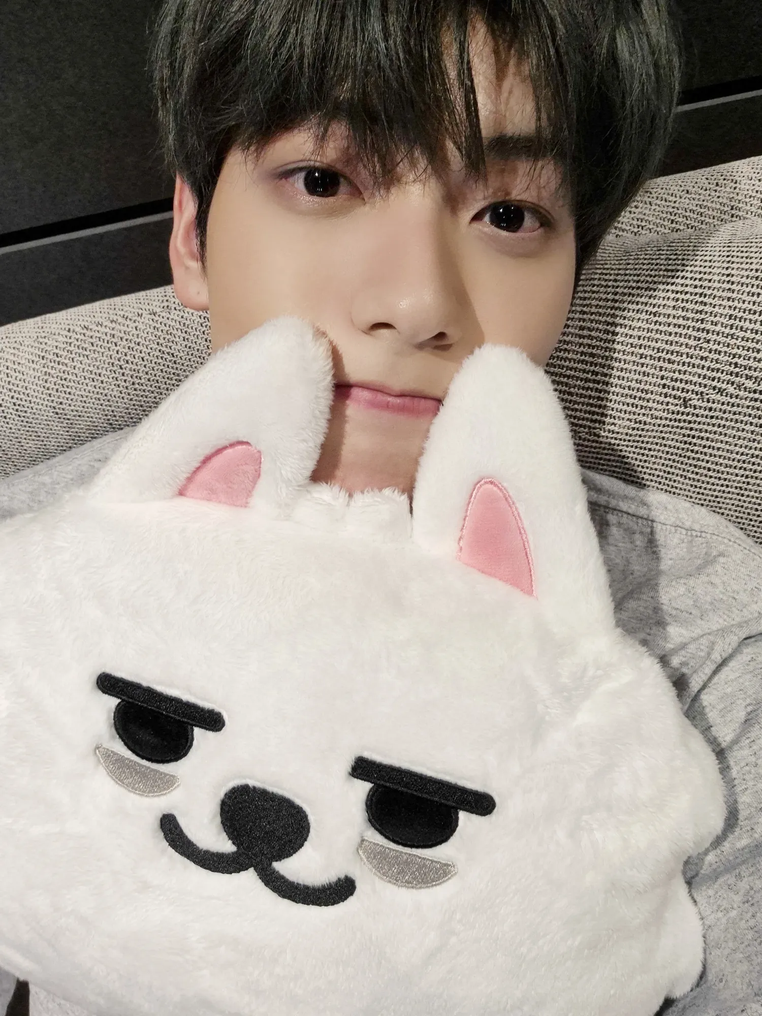 秀彬 (TOMORROW X TOGETHER)的最新照片