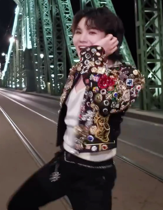 Behind-the-scenes cut of Woozi (SEVENTEEN)