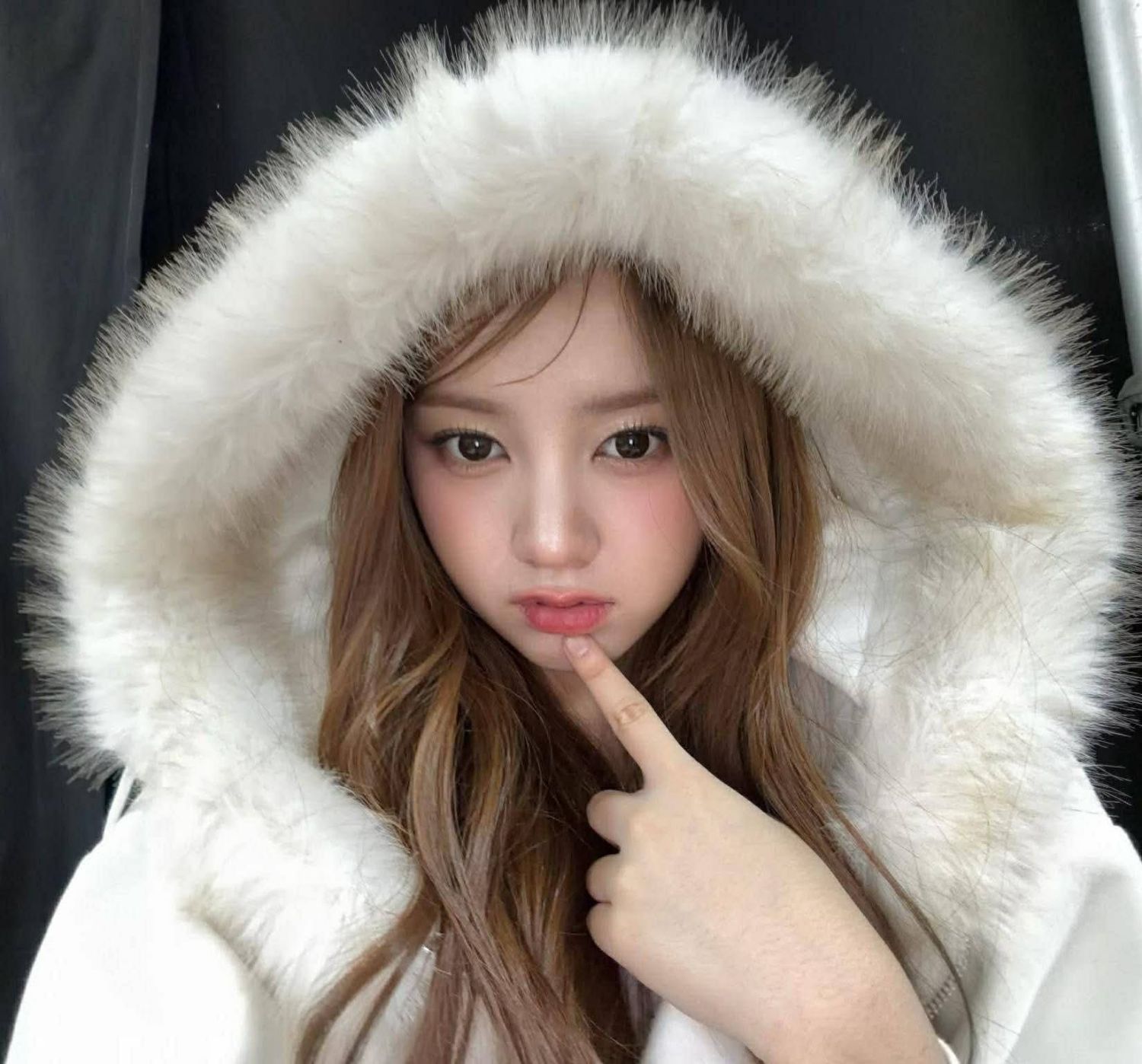 A moment captured by Elisia (UNIS)'s fan