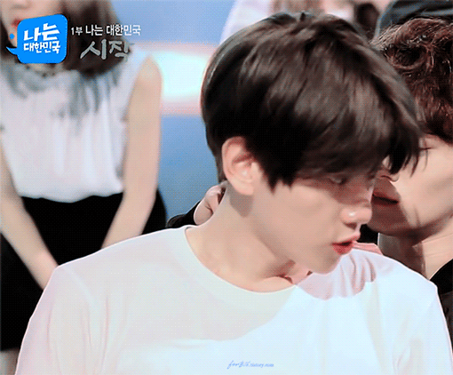 백현 (EXO)의 최신 사진