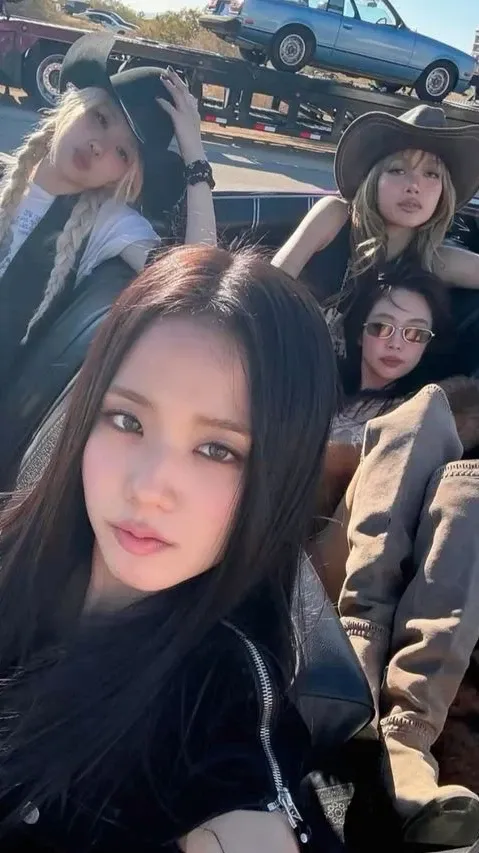 Today's most popular wallpaper in the BLACKPINK community
