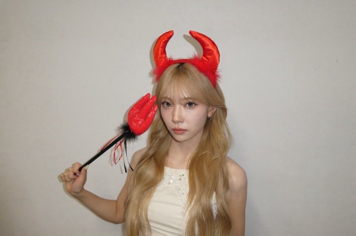 Recent activity shot of Mayuka (NiziU)