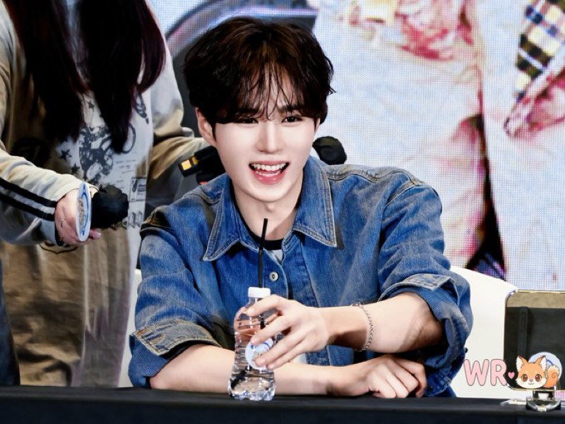 Latest photo of Kim Junseo (ALPHA DRIVE ONE)