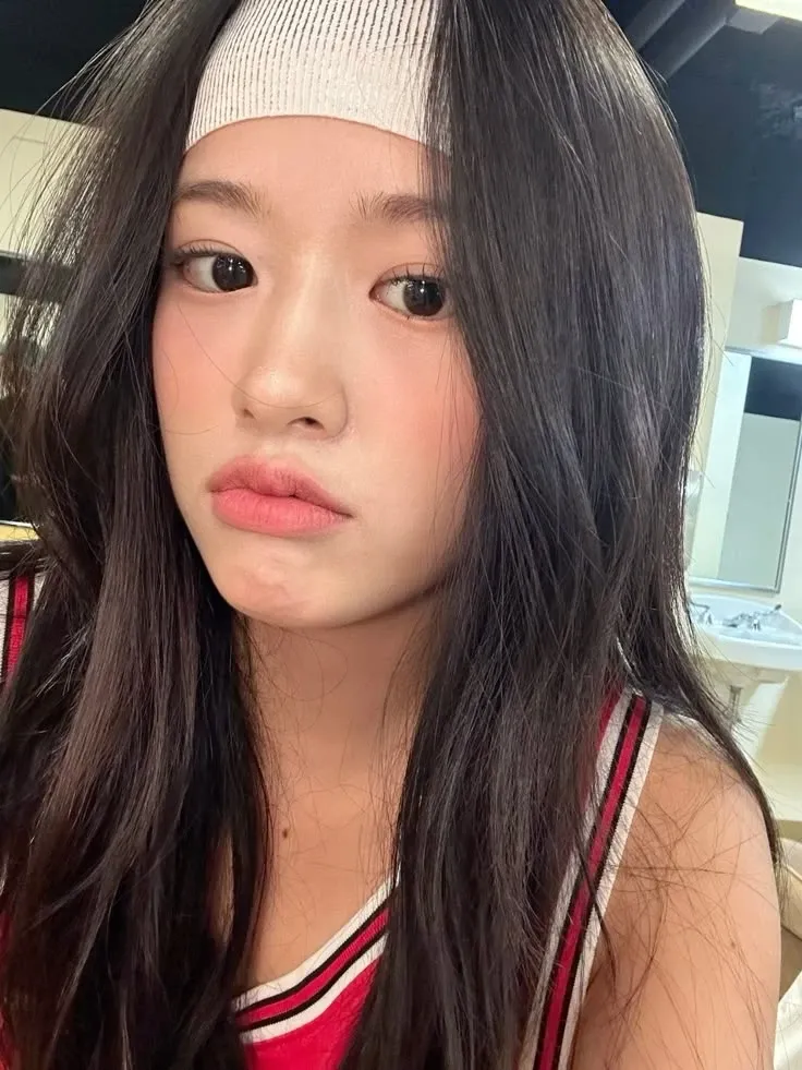 안유진 (IVE) 최근 활동샷