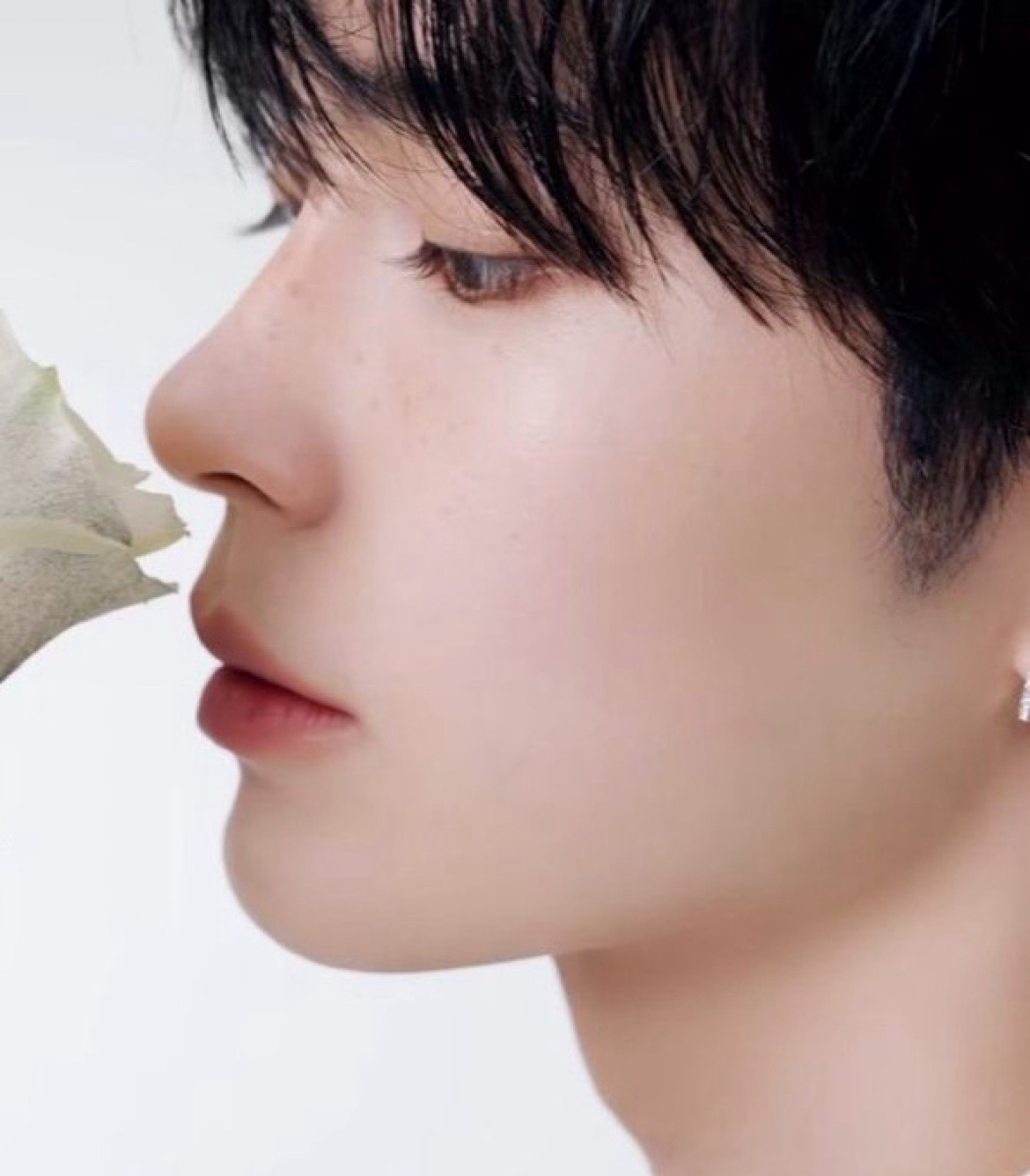 A moment captured by Sung Hanbin (ZEROBASEONE)'s fan