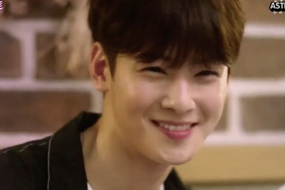 Recent activity shot of Eunwoo (ASTRO)