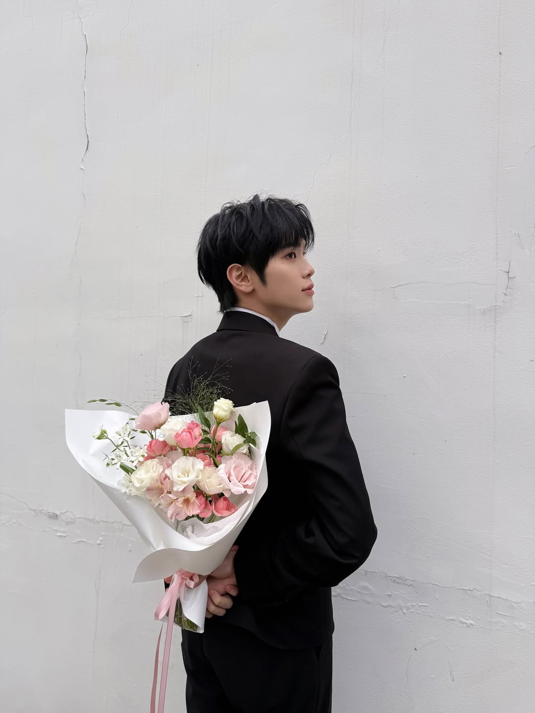 Behind-the-scenes cut of Kim Taerae (ZEROBASEONE)