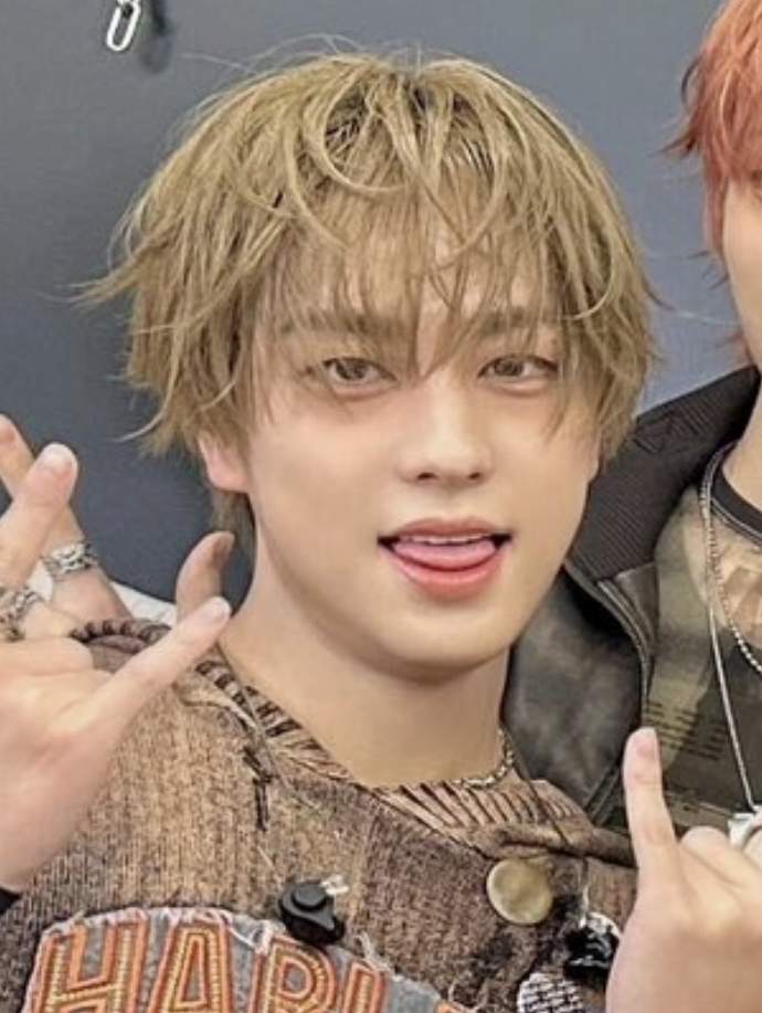 Behind-the-scenes cut of Taki (&TEAM)