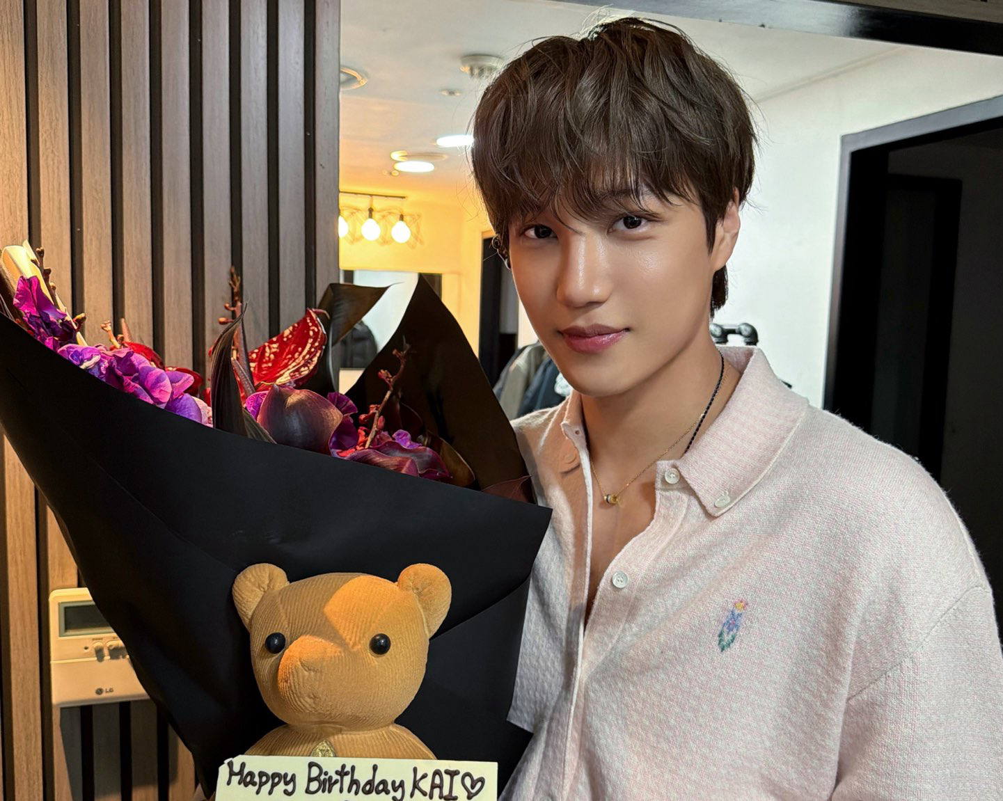 Momen yang diabadikan oleh penggemar Kai (EXO)