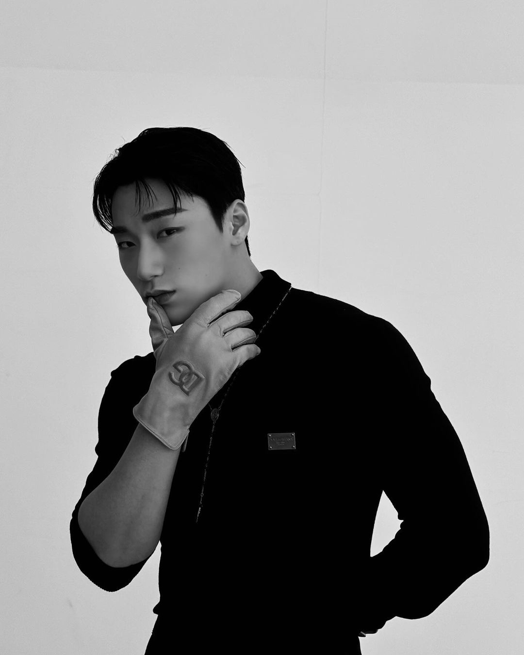 Behind-the-scenes cut of San (ATEEZ)