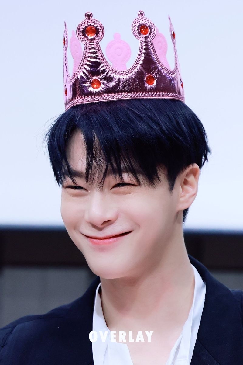 Recent activity shot of Moonbin (ASTRO)