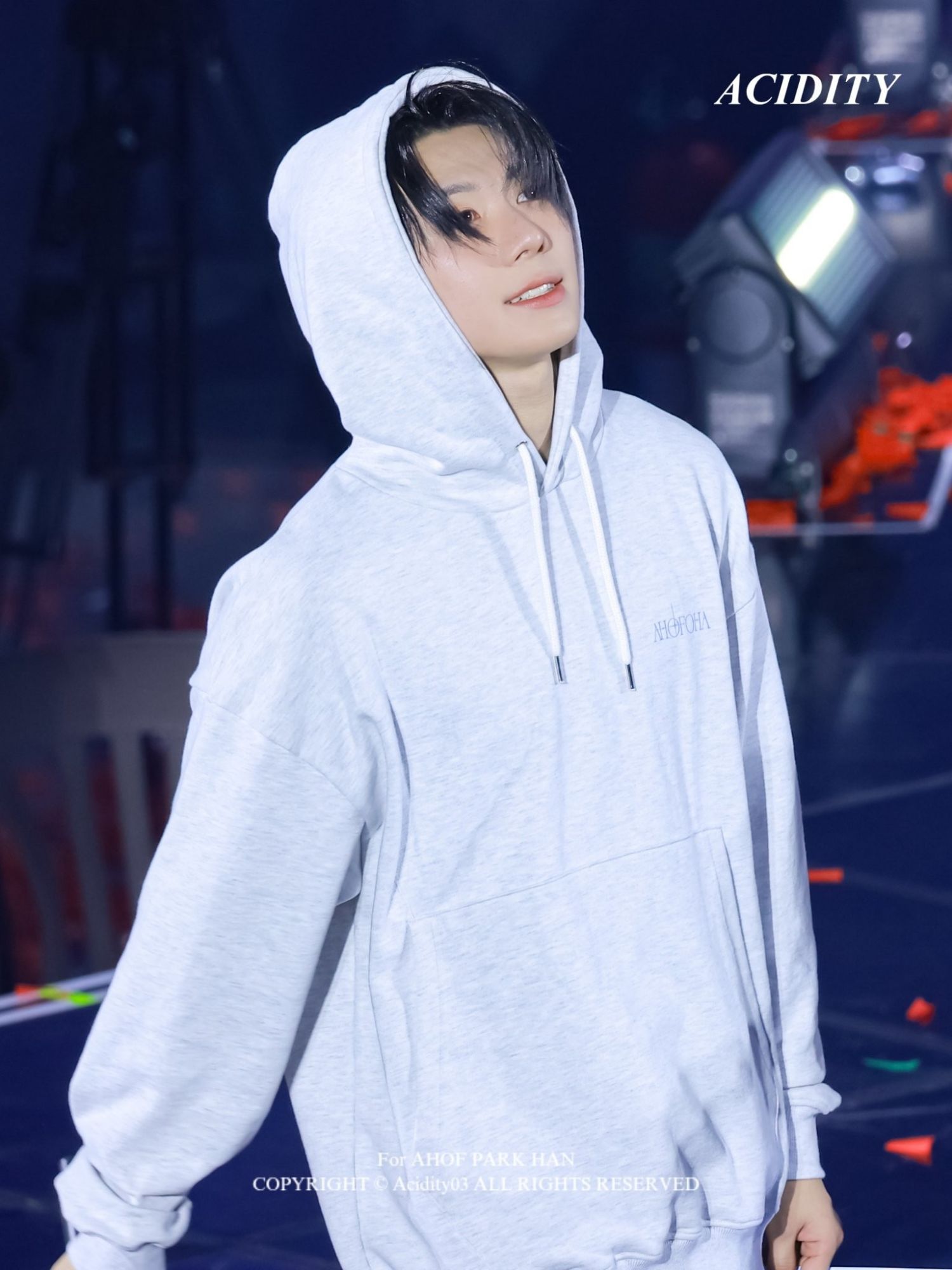 A moment captured by Park Han (AHOF)'s fan