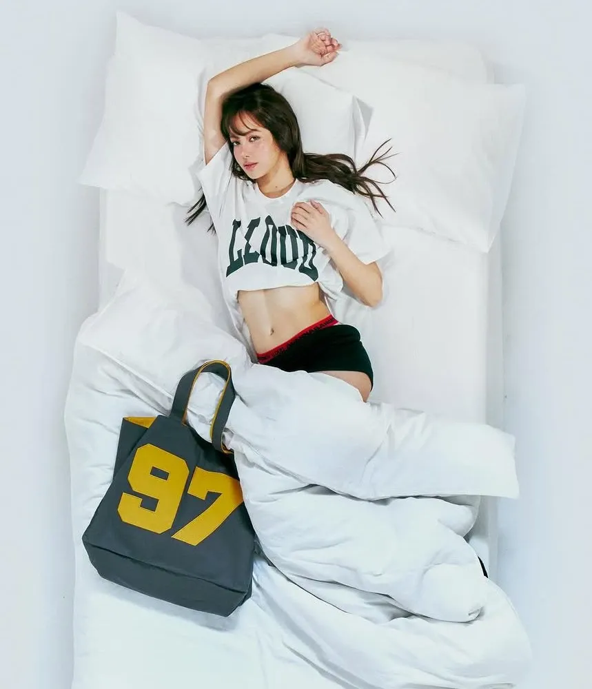 리사 (BLACKPINK) 최근 활동샷