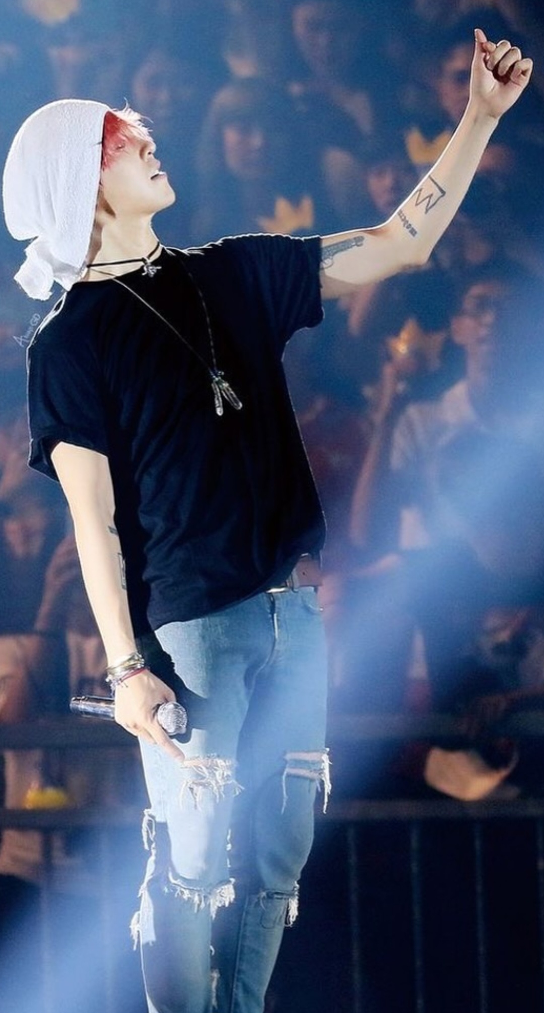 A heartfelt wallpaper shared by G-DRAGON (BIGBANG)'s fans