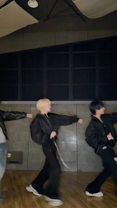 Behind-the-scenes cut of K (&TEAM)