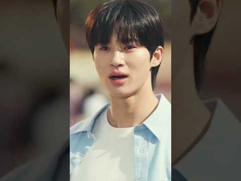 아이유 최근 활동샷