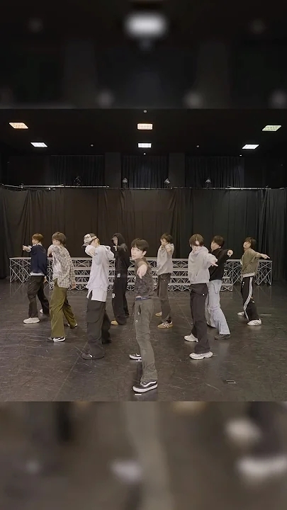 Fan-made special wallpaper for &TEAM