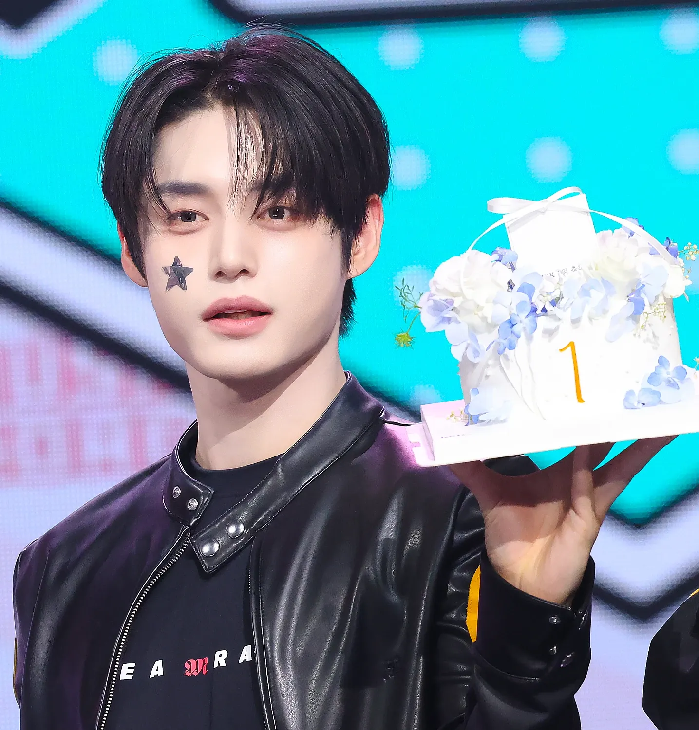 今日一番ホットなK-POPコミュニティフィード