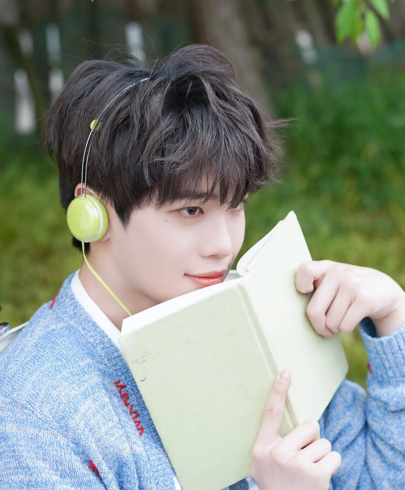 Behind-the-scenes cut of Kim Taerae (ZEROBASEONE)