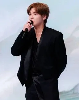 태현 (투모로우바이투게더)의 비하인드 컷