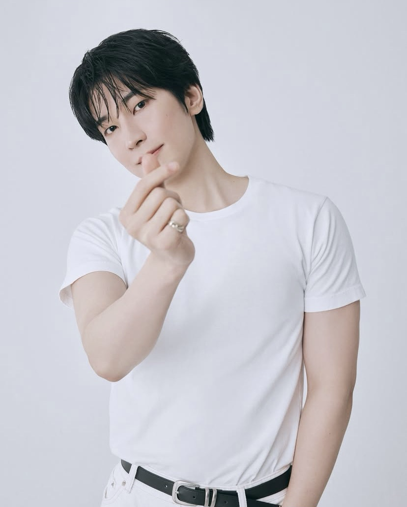 Recent activity shot of Wonwoo (SEVENTEEN)